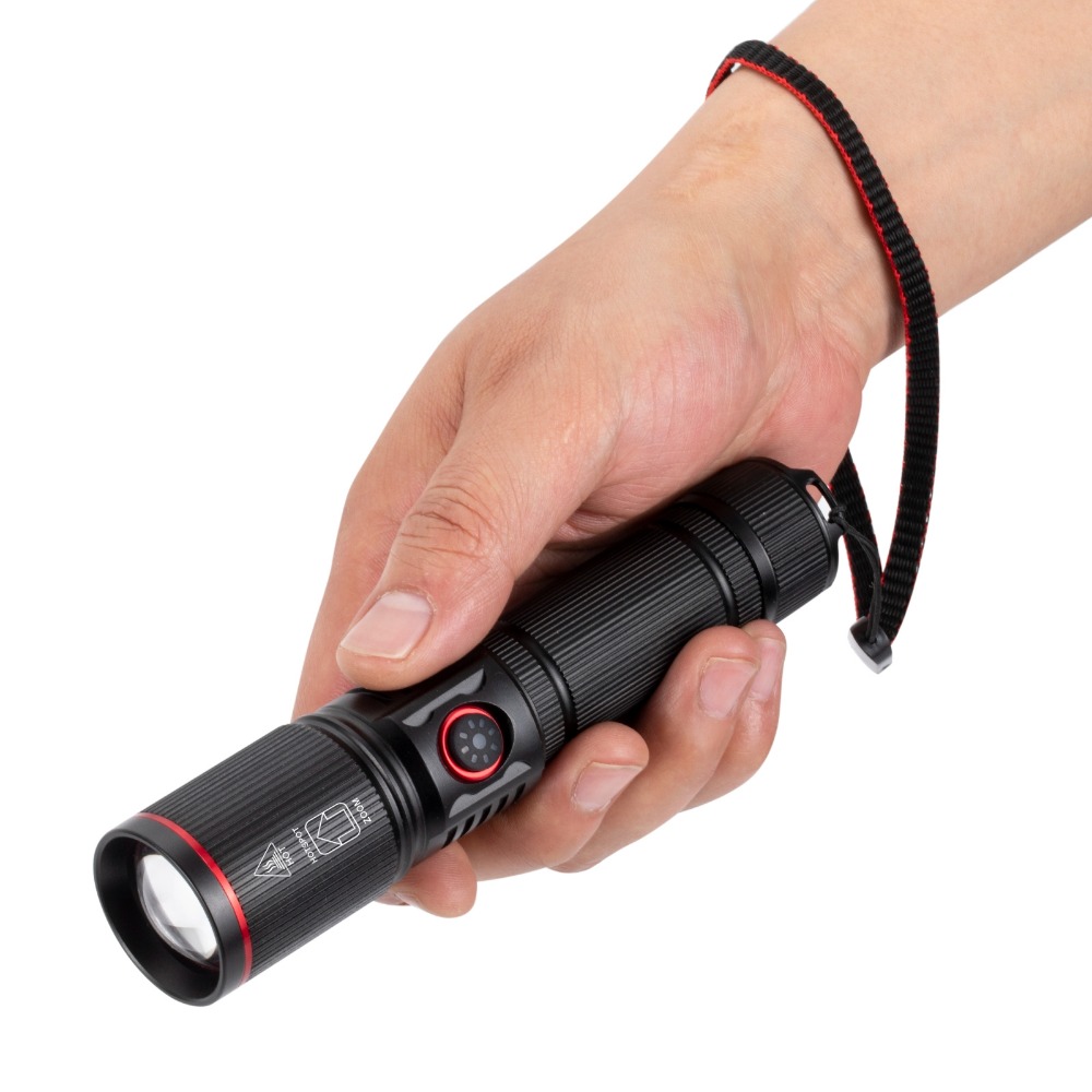 強力な LED 懐中電灯タイプ C 充電式ズームトーチライト - Jump Rope のレビューと価格